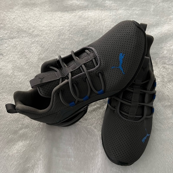 NWT Kids PUMA SoftFoam+ Sneakers - Picture 6 of 6